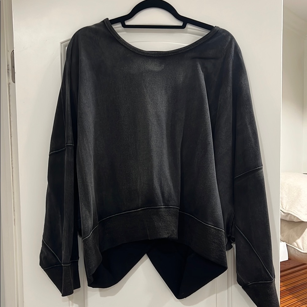 Black Oversized Sweatshirt